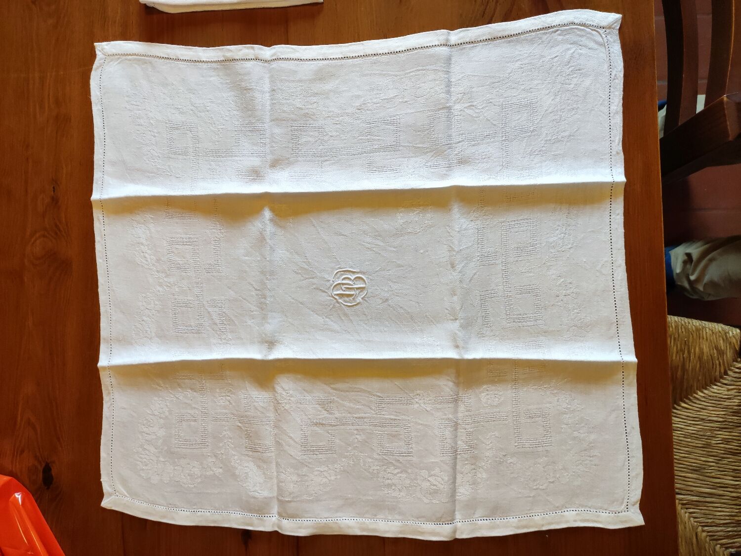 12 napkins Monogram DB