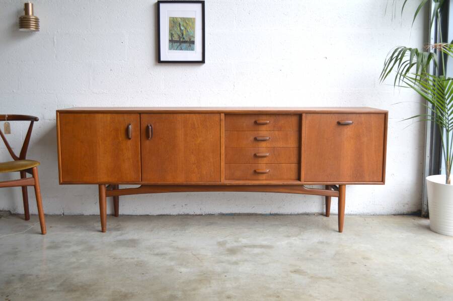 English enfilade by G-Plan 206cm