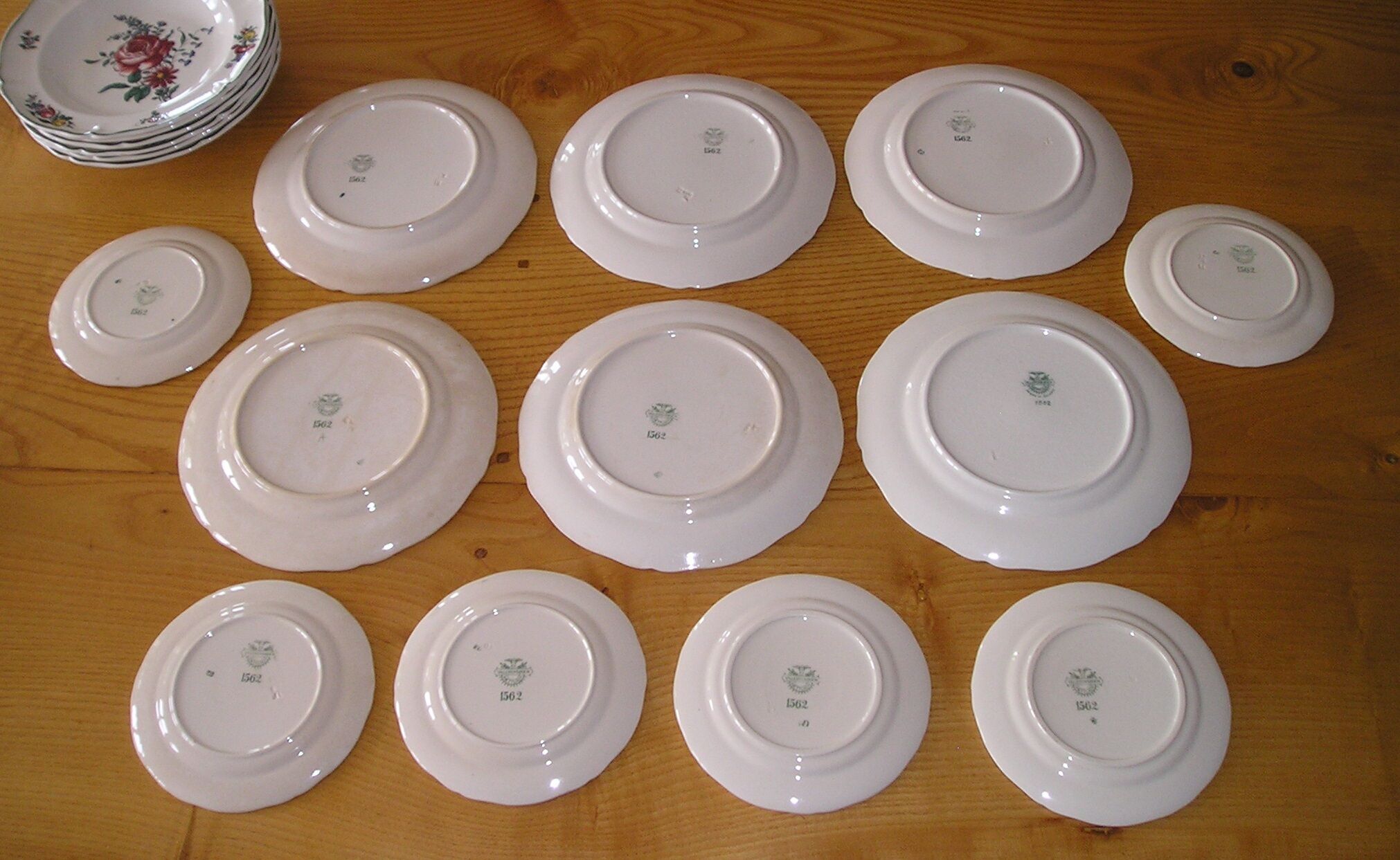 Service in faience for 6 people: 18 rooms Villeroy & Boch