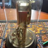 Horloge sous globe