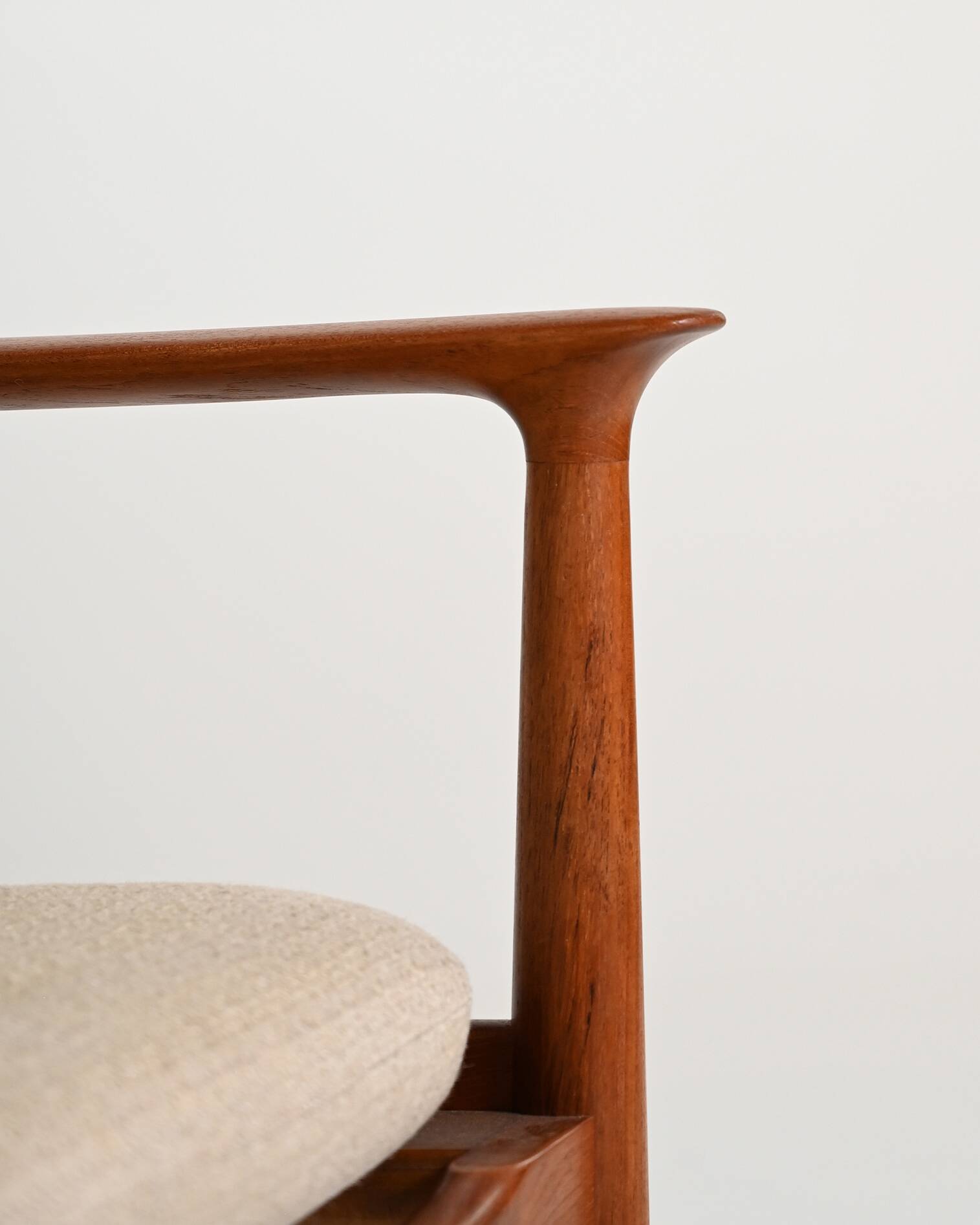 Pair of armchairs by Grete Jalk for Glostrup Møbelfabrik, 1960s