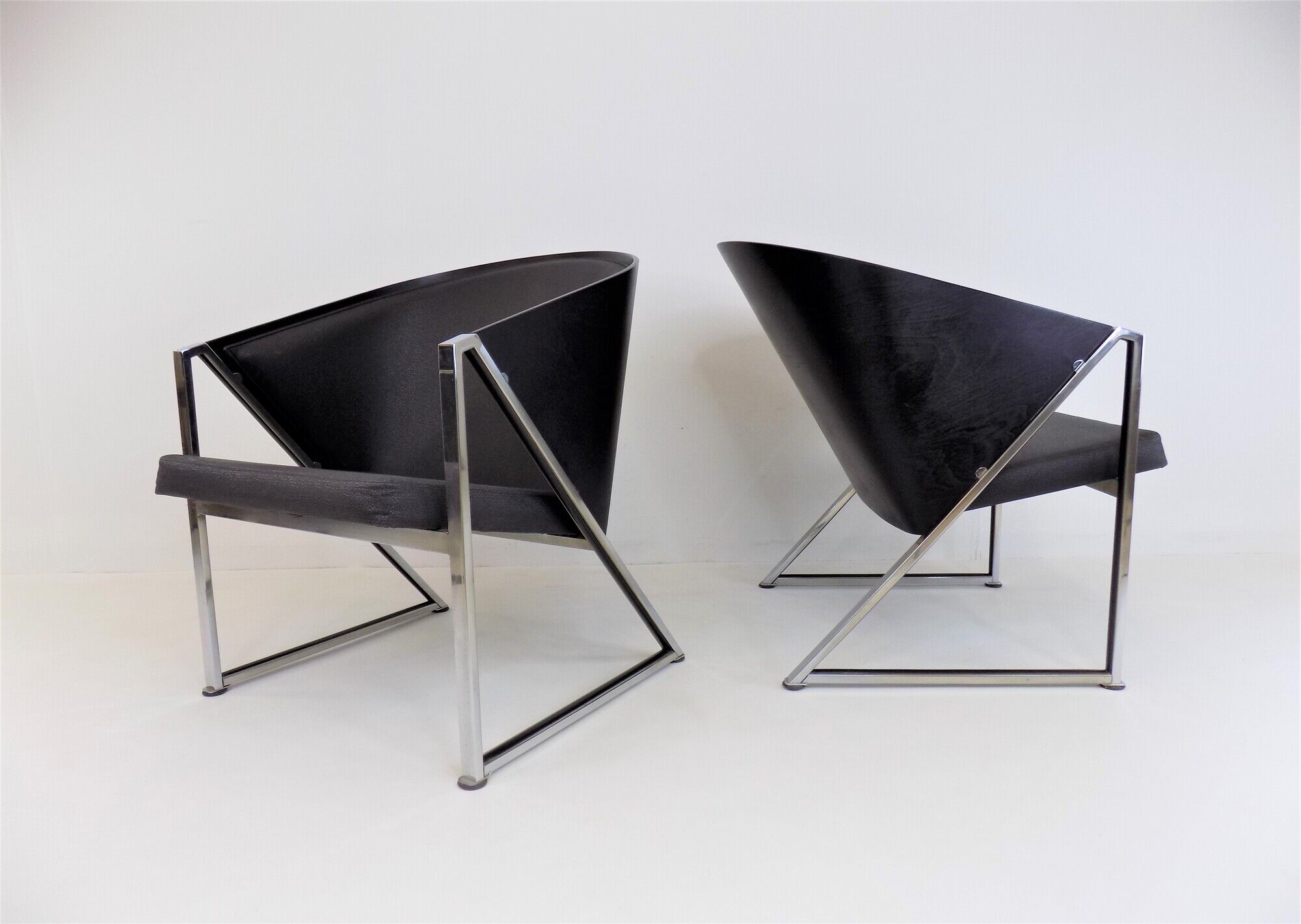 Inno Oy Set of 2 Mondi Armchairs by Jouko Jarvisalo