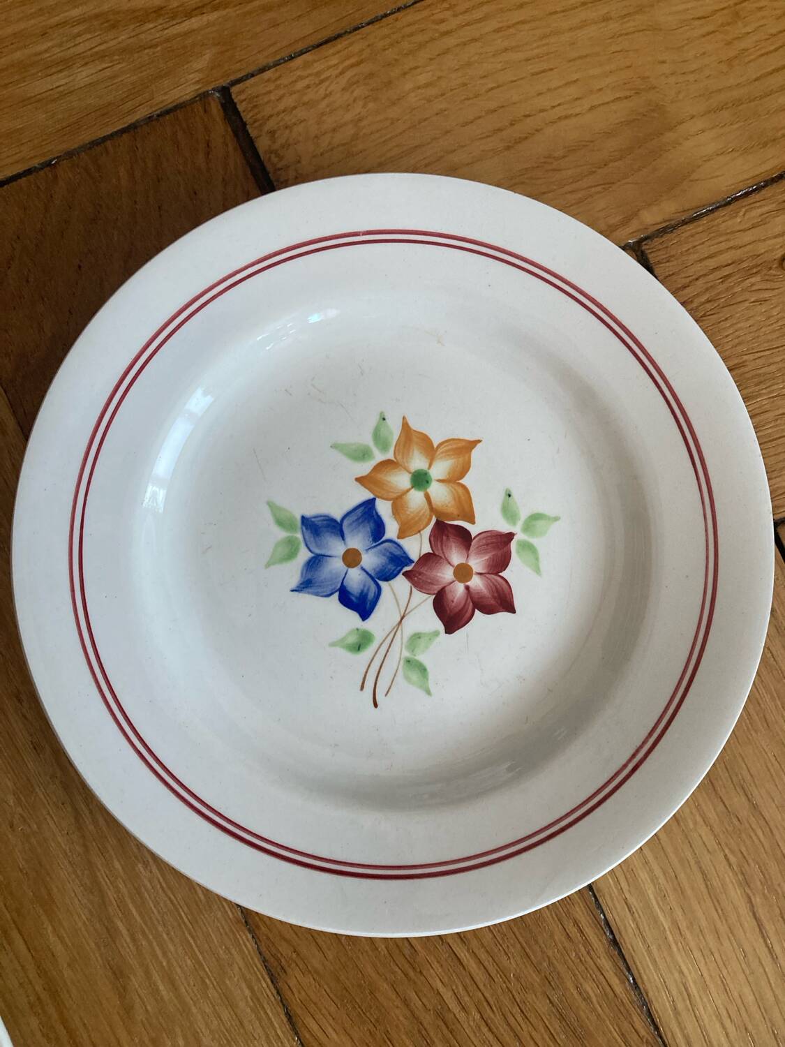 Dessert plates Moulin des Loups the hive