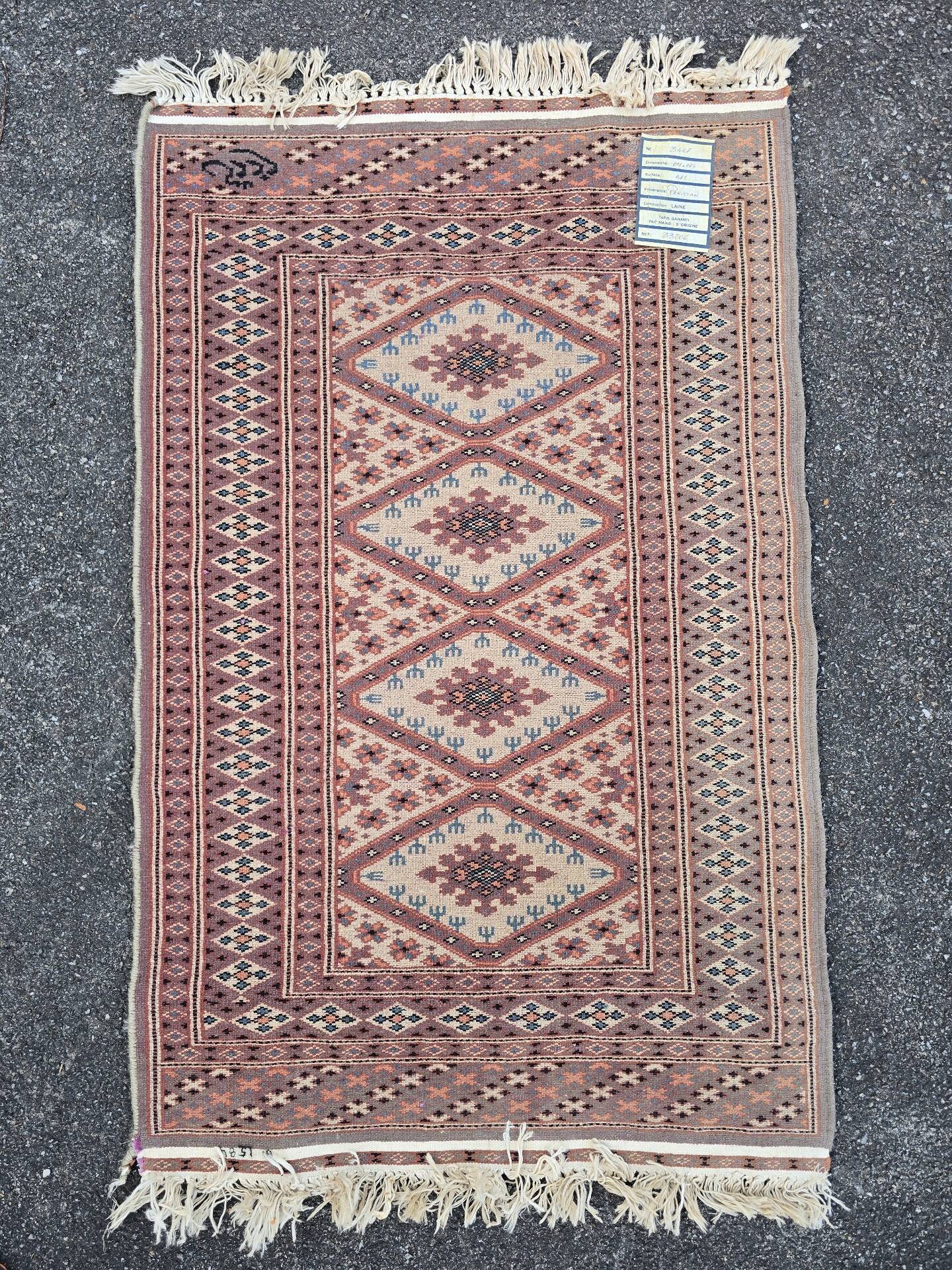 Tapis pakistanais noué main en laine 110 × 62 cm – Authentique