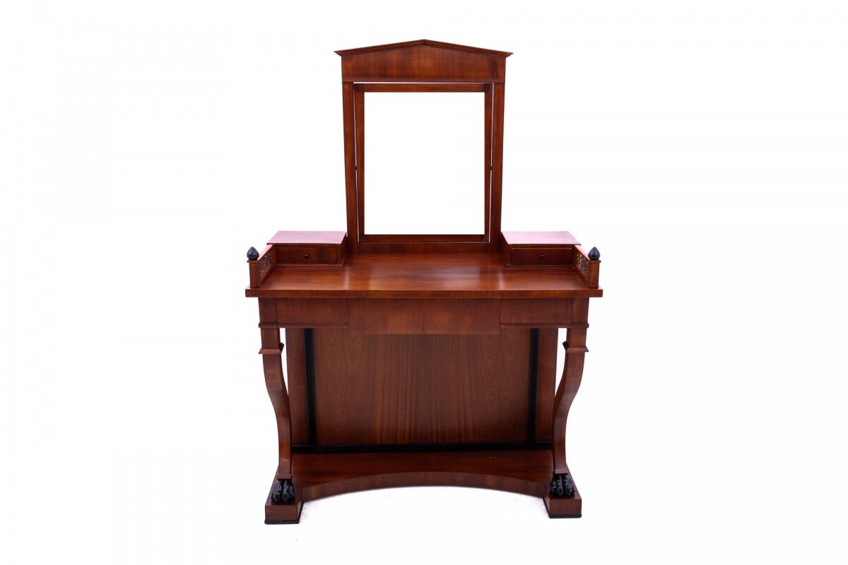 Antique dressing table from Northern Europe, circa 1880. After renovation.