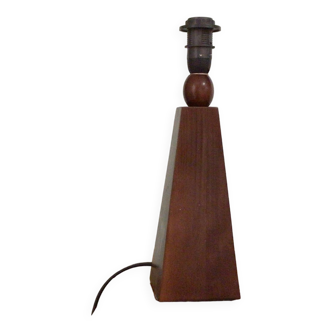 Lamp base