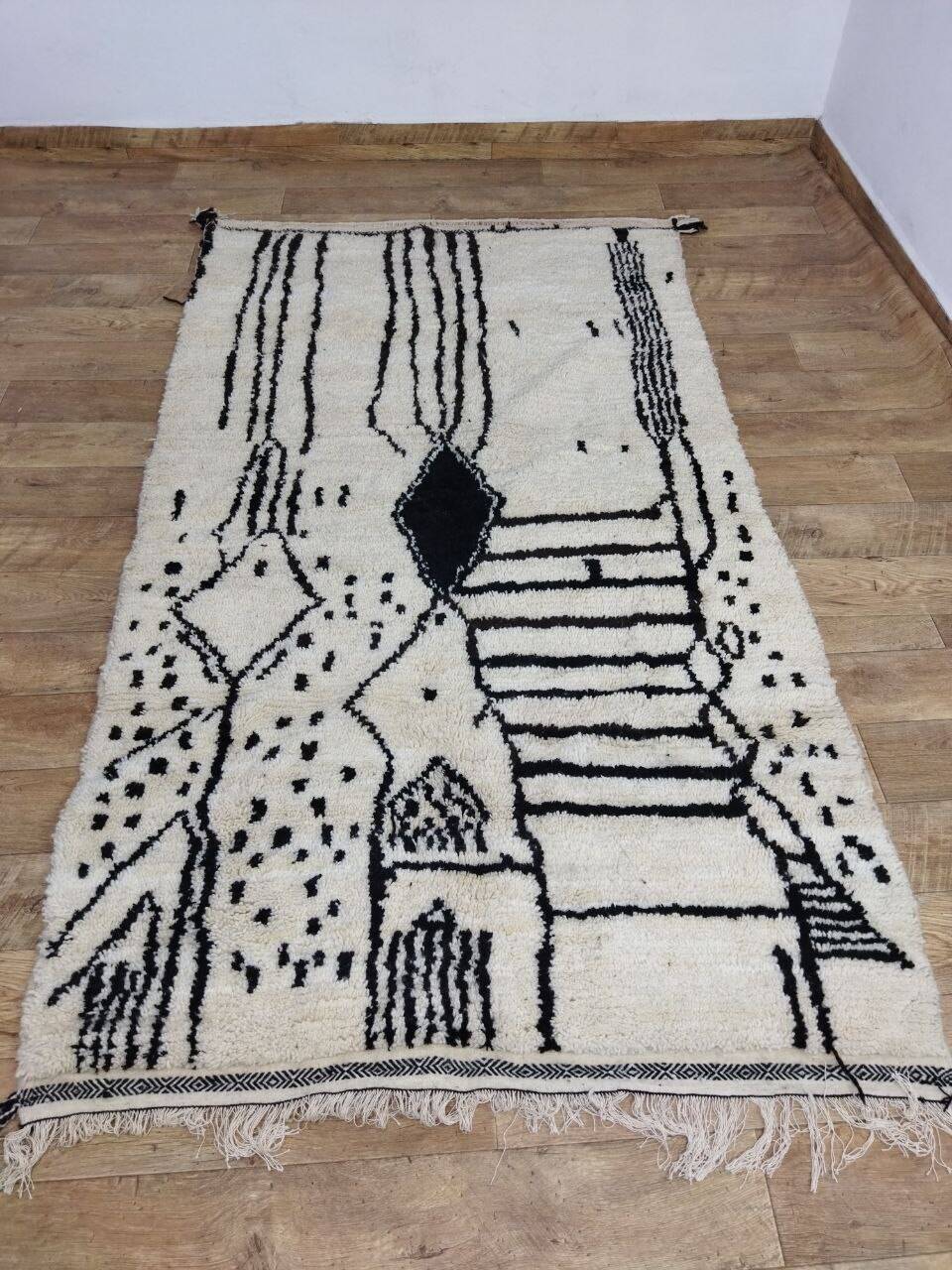 Handmade wool Berber rug 245x142 cm