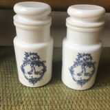 Bocaux en opaline