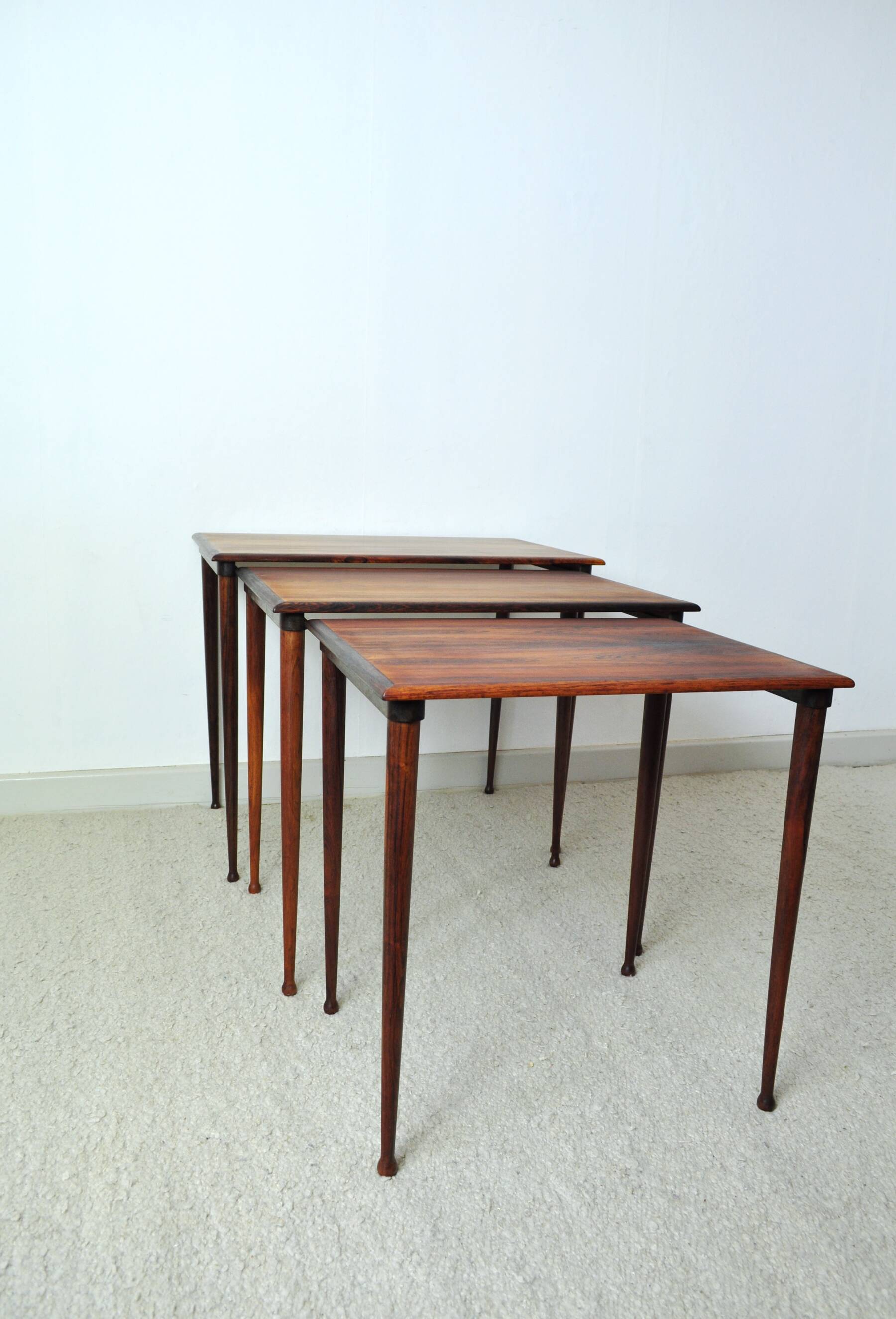 Scandinavian Modern Rosewood Nesting Tables with Drumstick Legs