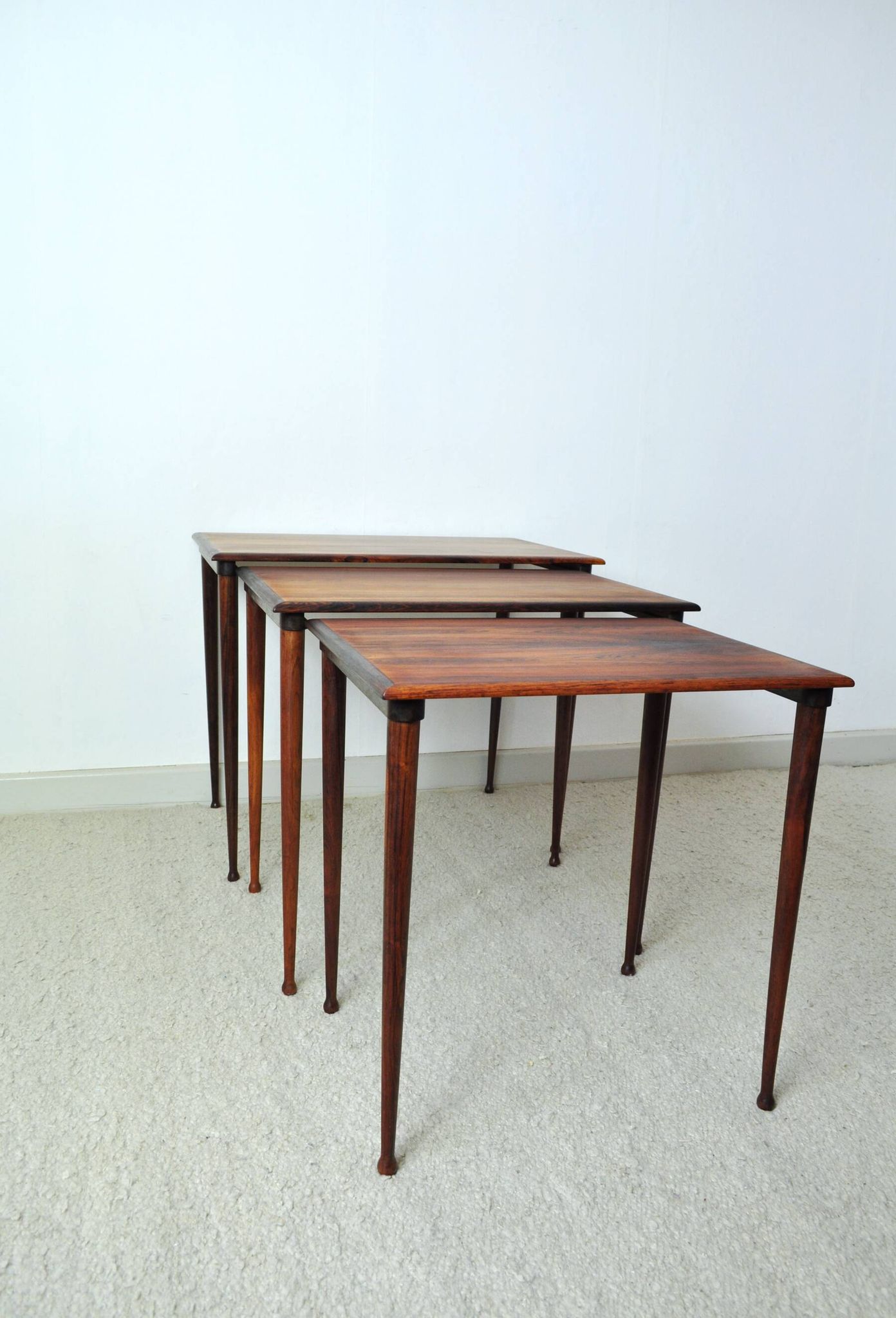 Scandinavian Modern Rosewood Nesting Tables with Drumstick Legs