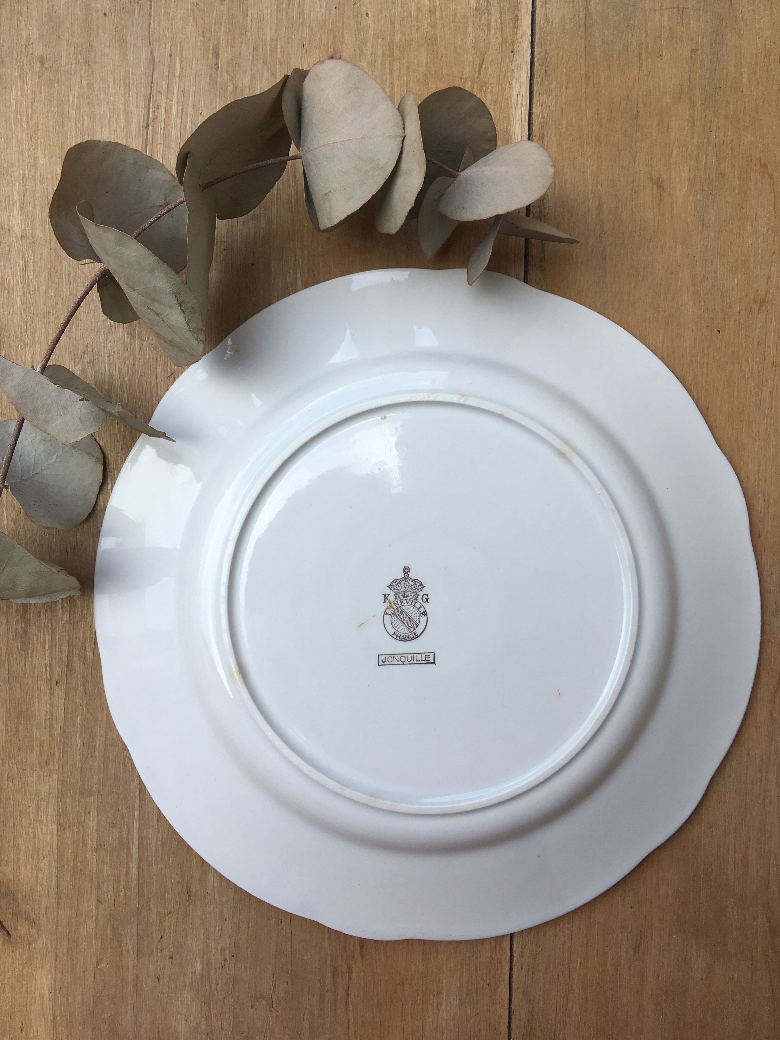 Yellow plates Lunéville