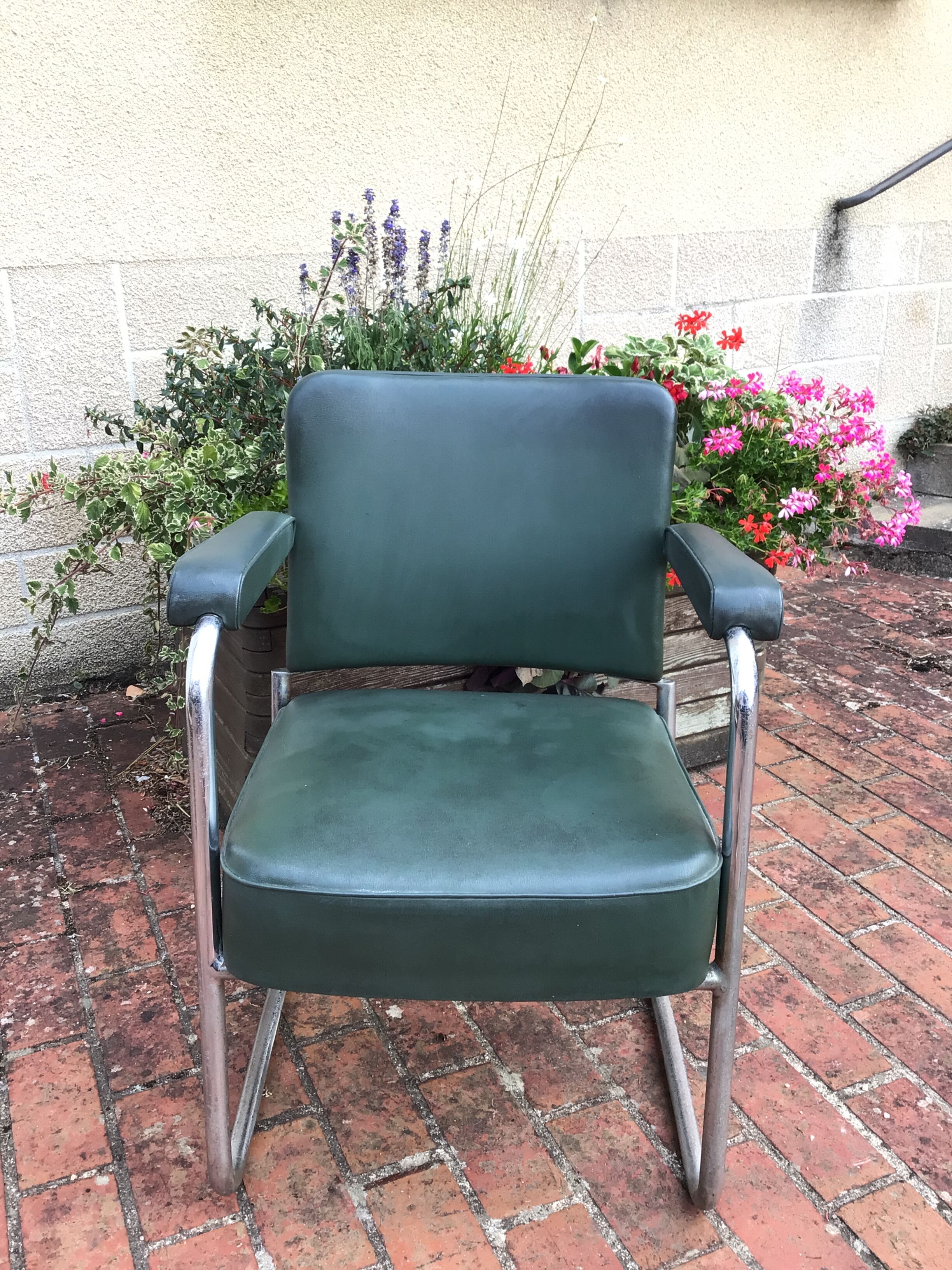 Ronéo industrial armchair by Pullman 50s-60s