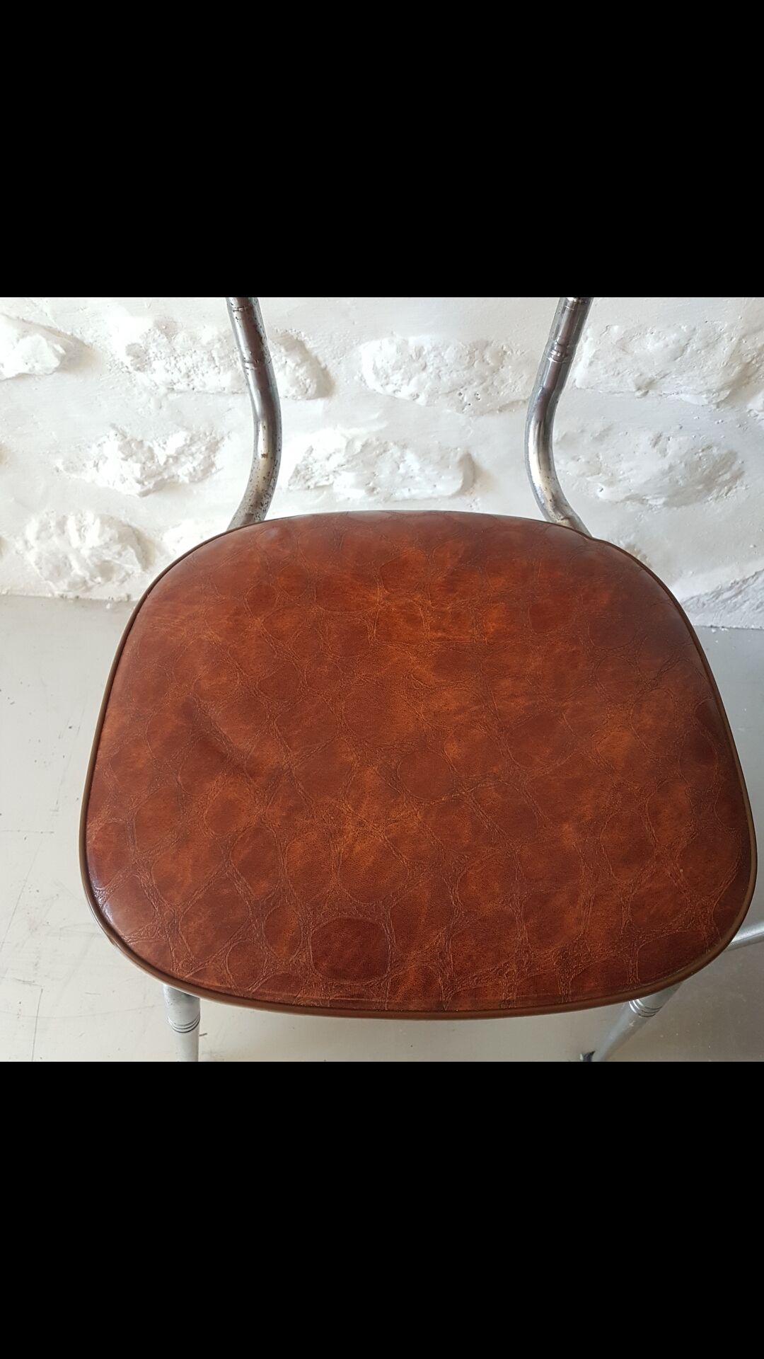 Paire de chaise vintage skaï imitation croco