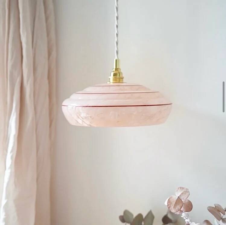 Clichy pink glass pendant with a rim