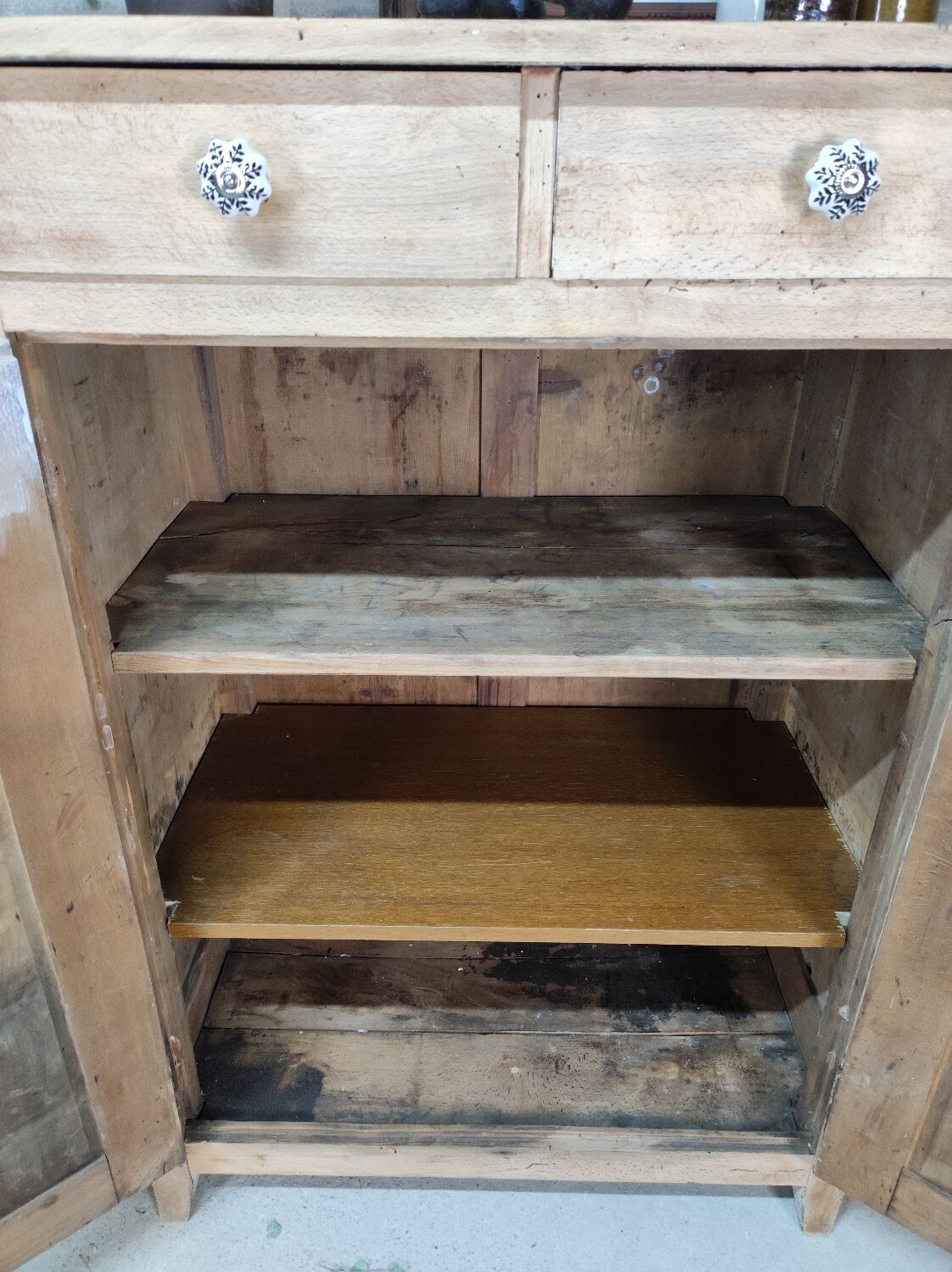 Brut Parisian buffet