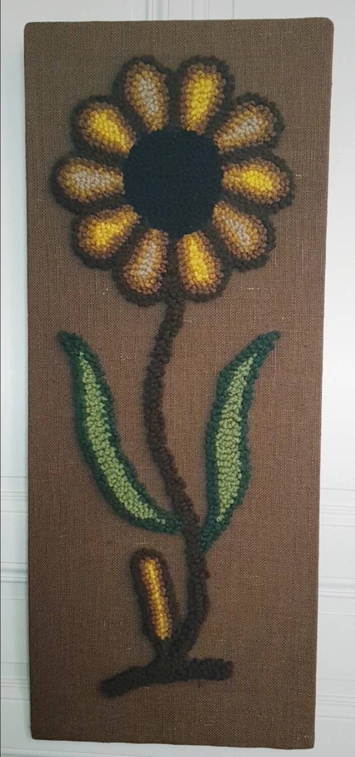 Grande tapisserie rétro à fleurs