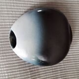 Vase plat vintage signé