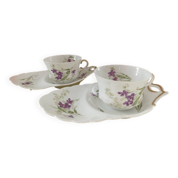 2 cups with their saucers