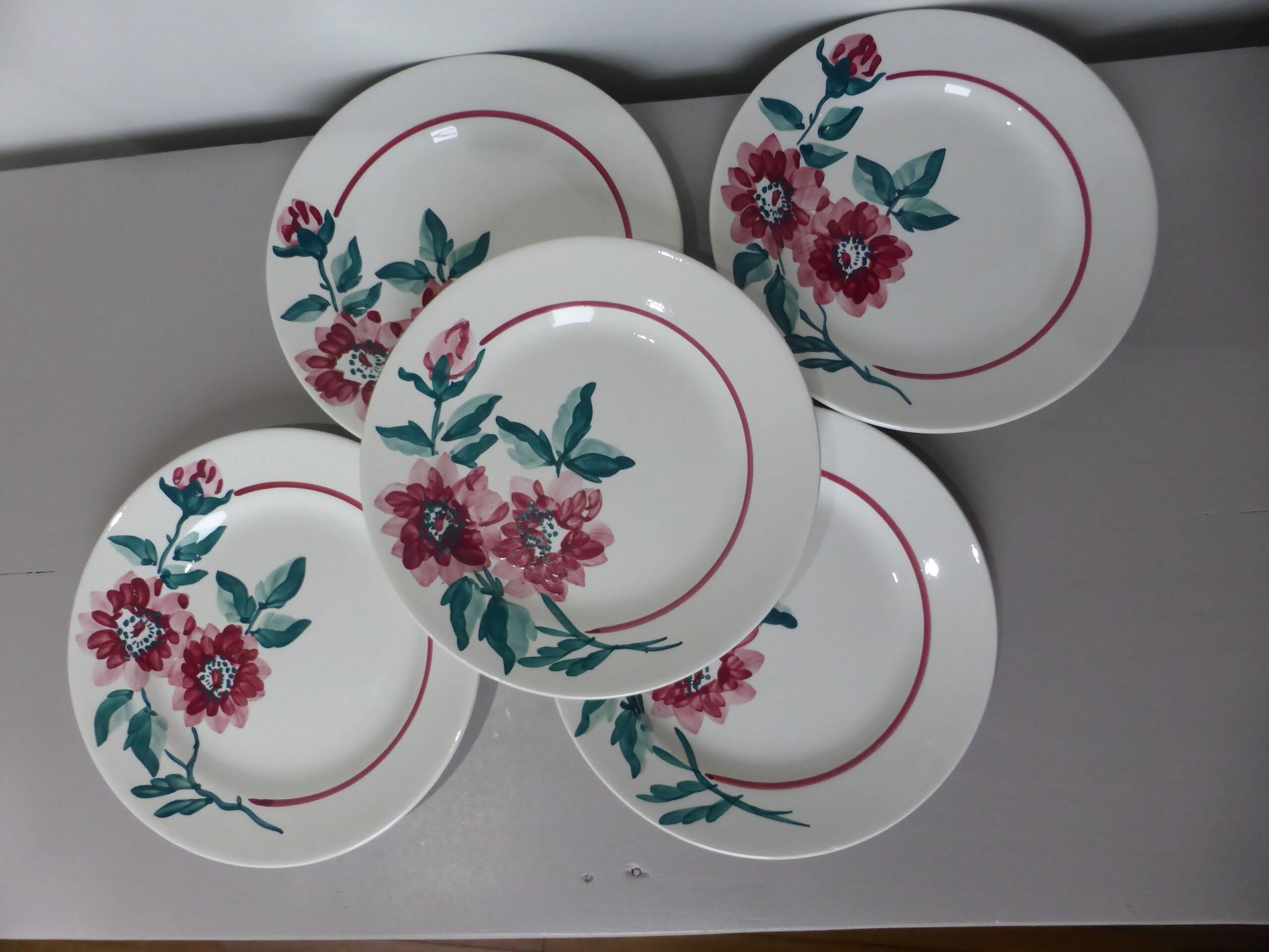 5 vintage dessert plates from Sarreguemines, Monceau model 231129.