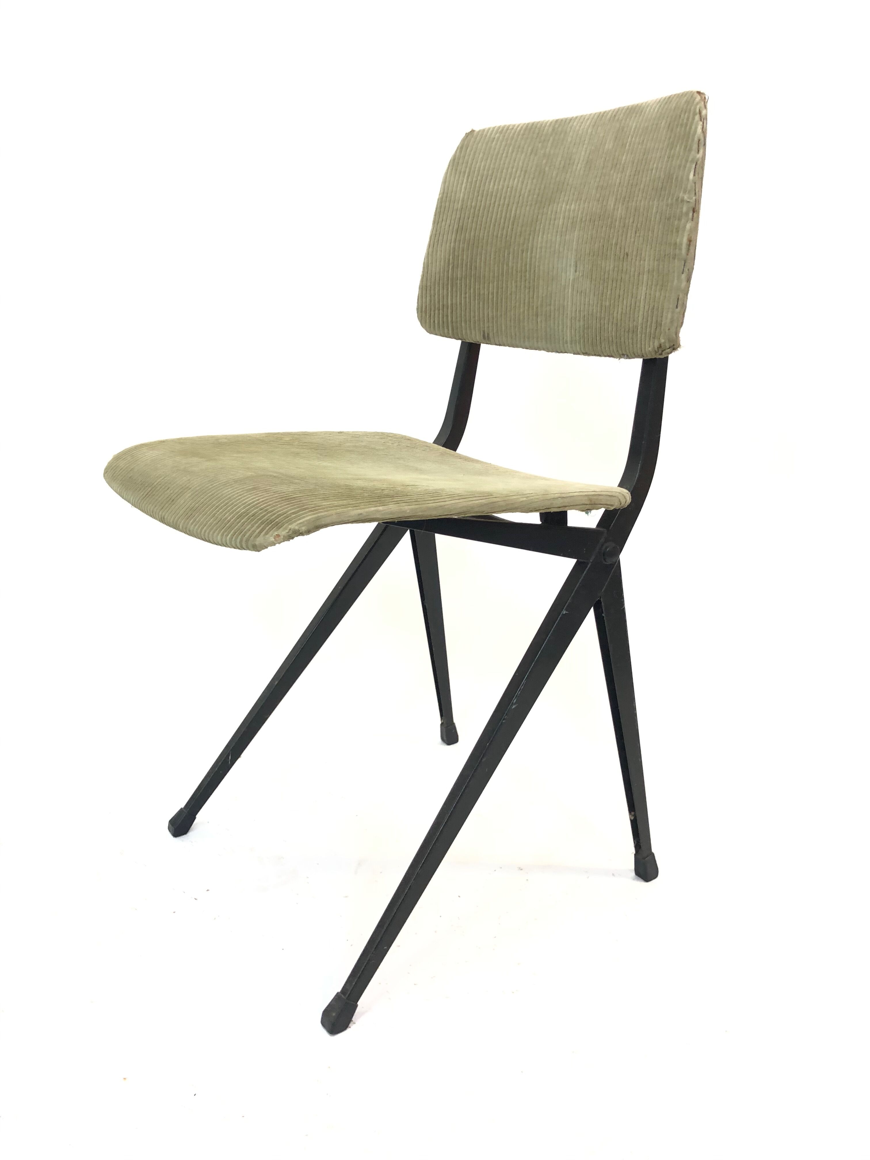 Spin Chair 102 Ynske Kooistra chair for Marko Holland Netherlands of the 60s