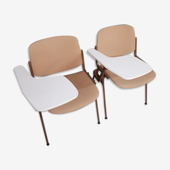 Pair of college chairs by  Giancarlo Piretti for Castelli