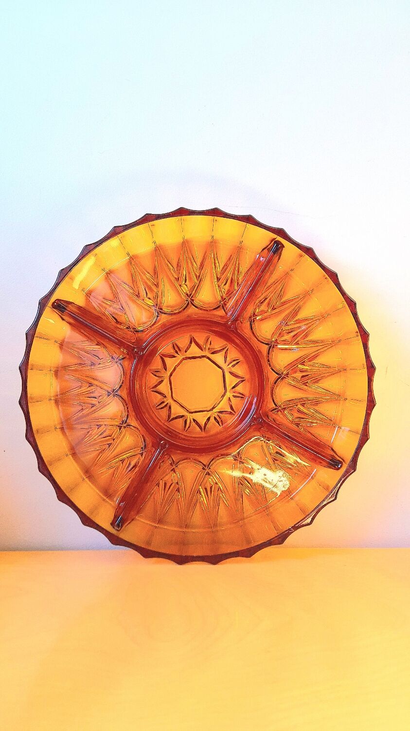 Servant cup in amber glass for aperitifs