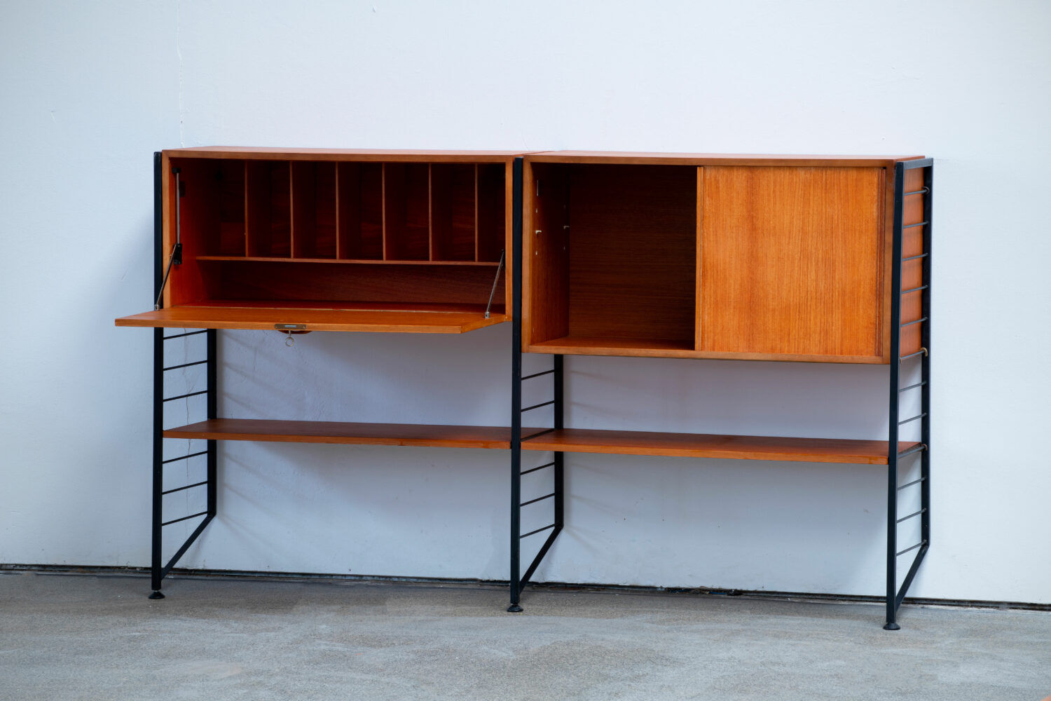 Library / Scandinavian Wall unit in teak 1960