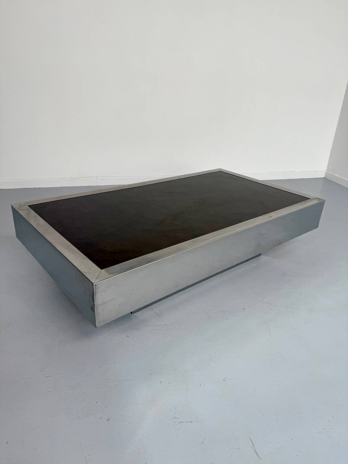 Italian coffee table in chromed metal and vintage brown glass top 70s