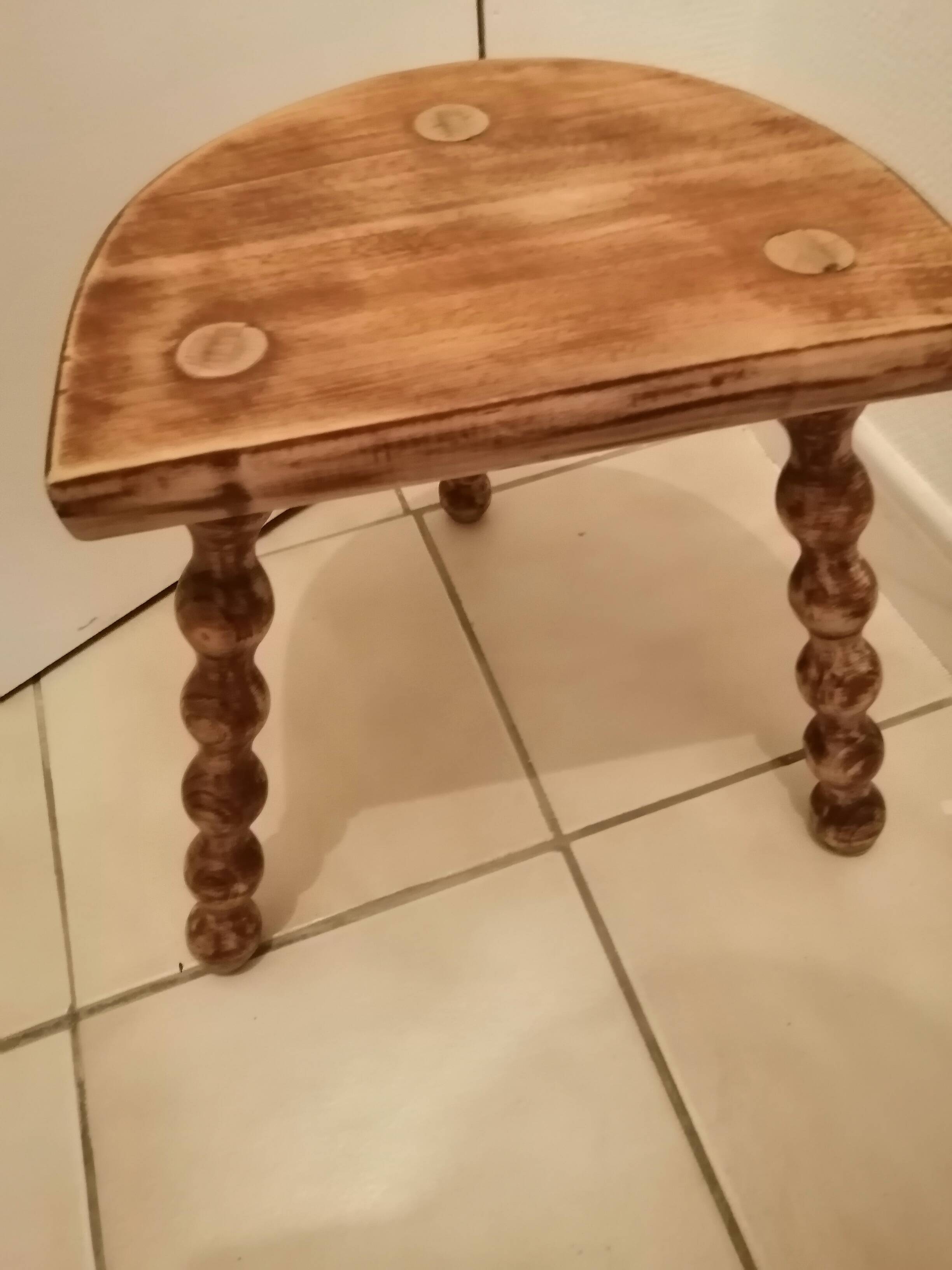 Tabouret demi lune vintage en bois massif 2