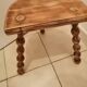 Tabouret demi lune vintage en bois massif 2