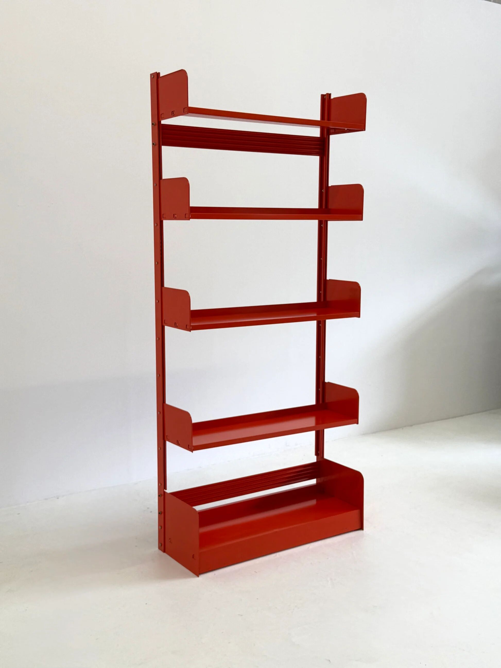 Congresso bookcase by Lips Vago in red orange