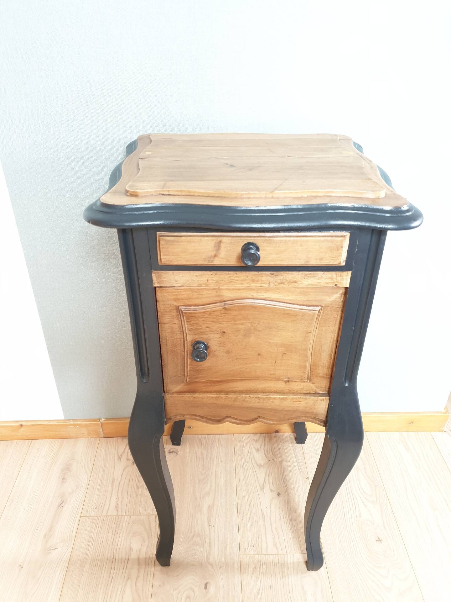 Occasional furniture, vintage bedside table
