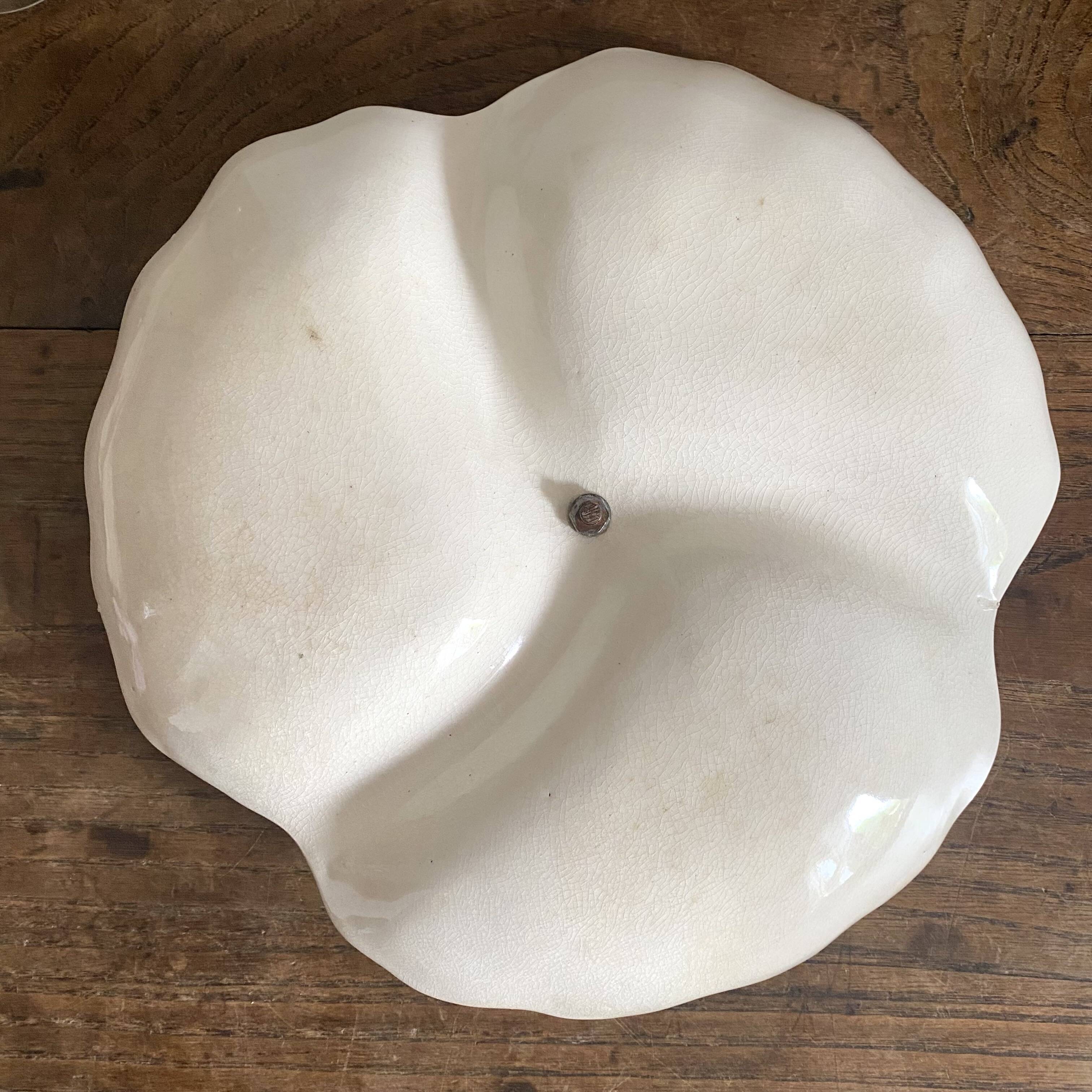 Art Nouveau slip dish with poppy decoration