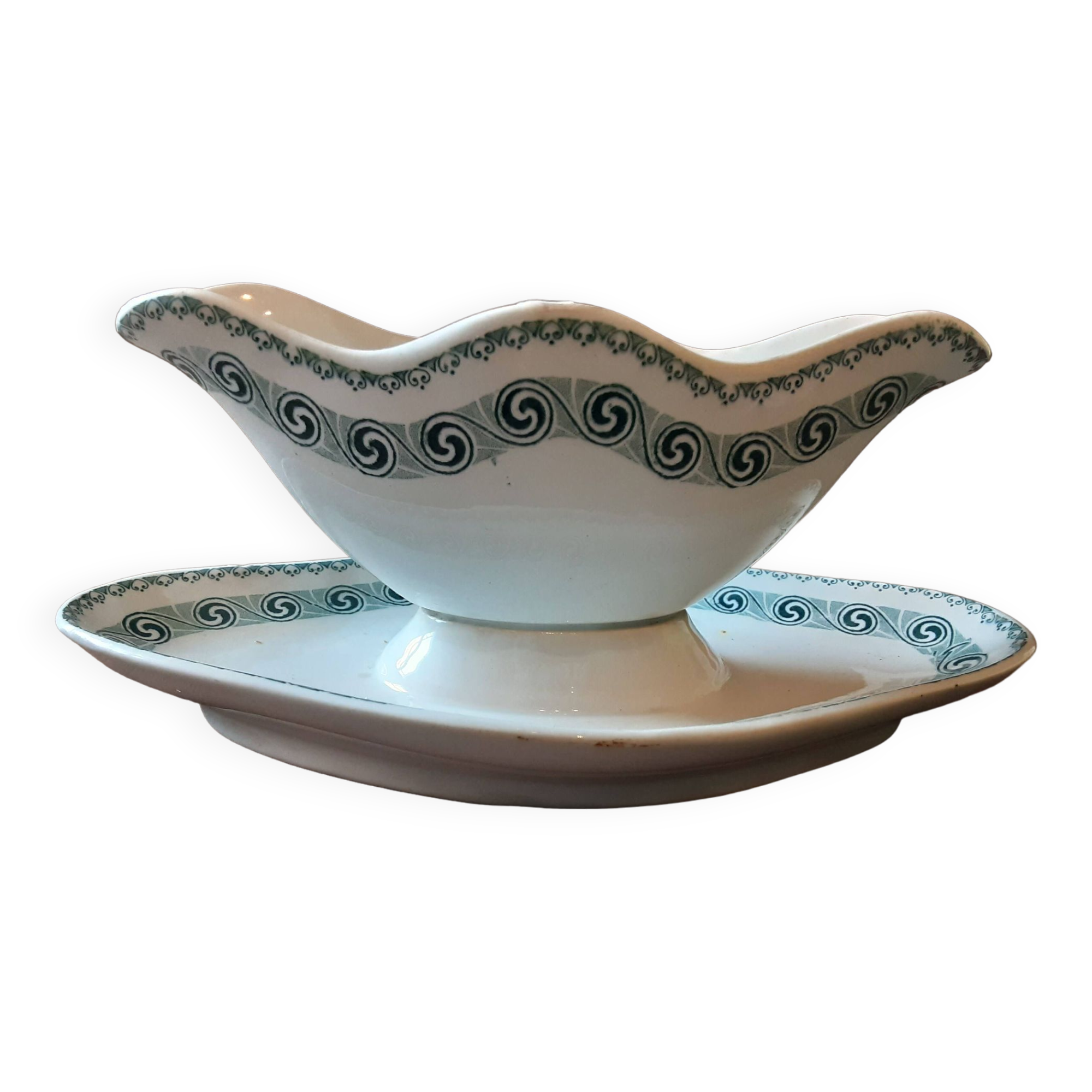 Former Moulin des loups and Hamage Nord gravy boat.