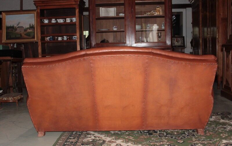 Twentieth leather club lounge