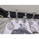 Lot de 20 carafes en verre et cristal