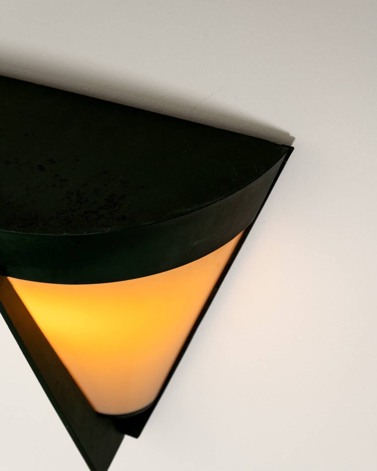 Pair of Scandinavian conical wall lamps in metal and bakelite, 1950s/1960s