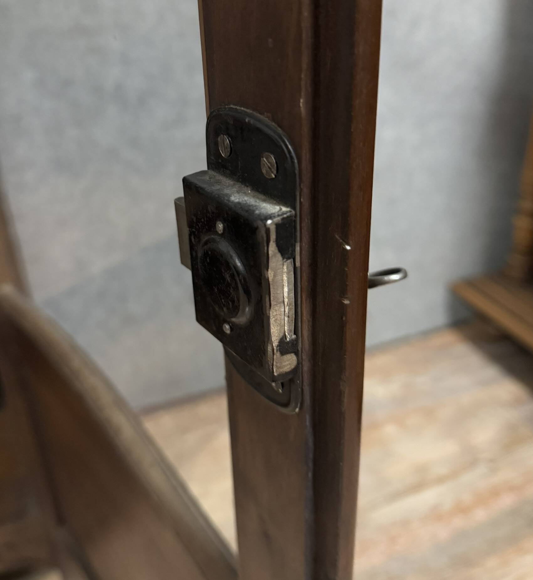 Louis XV style Provencal bonnetière in solid oak circa 1900