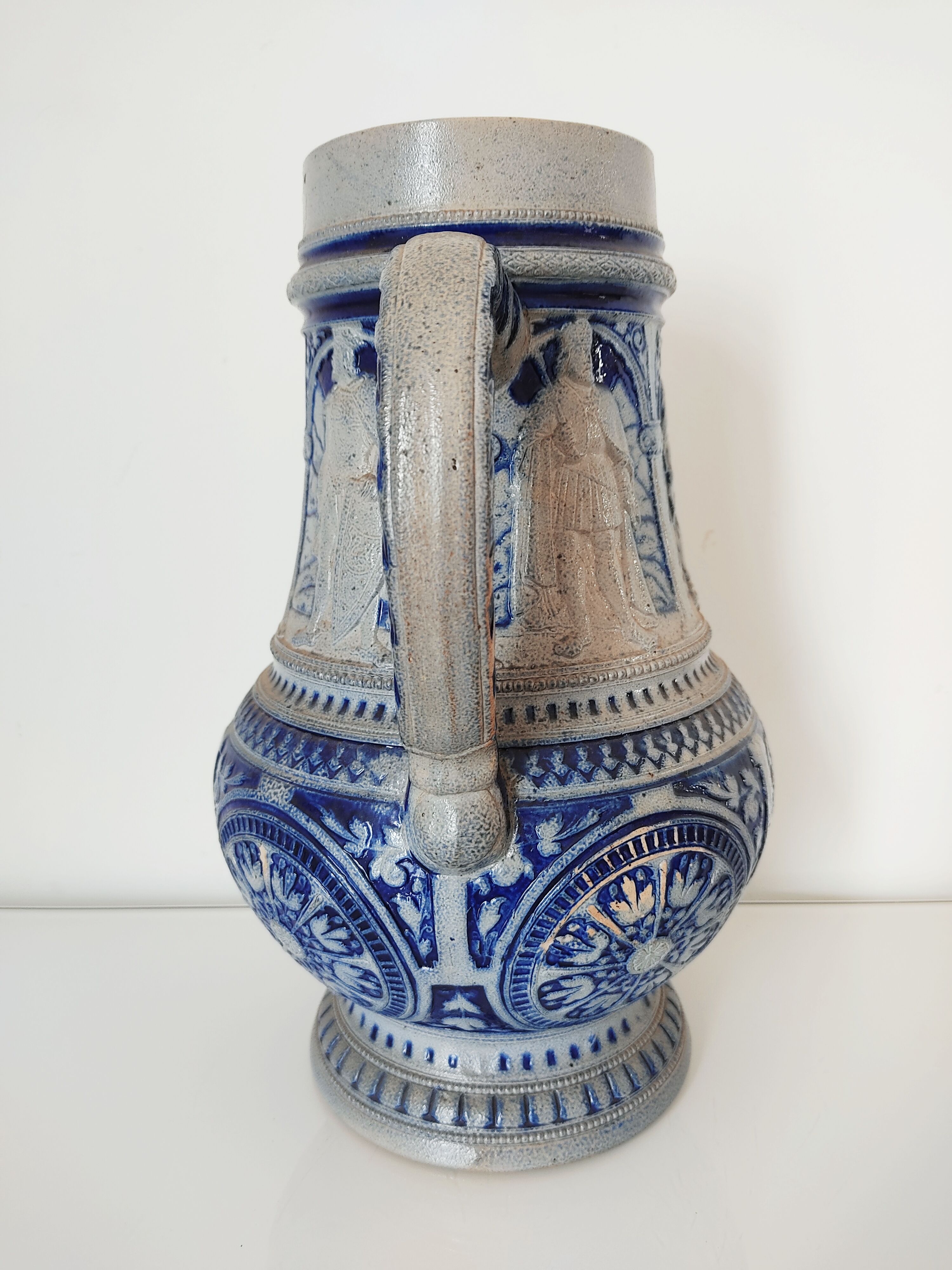 German sandstone jug decoration medieval kings