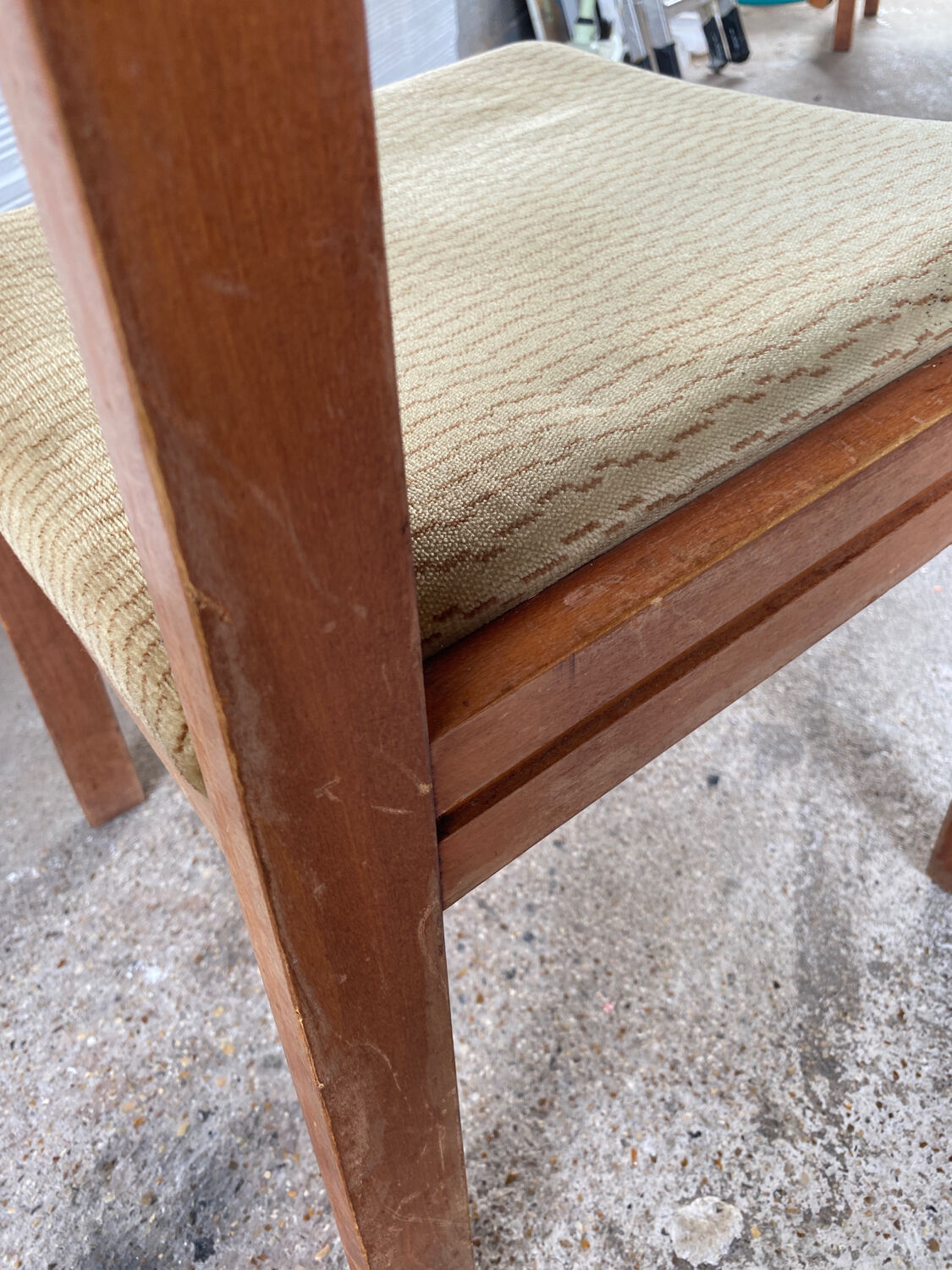 Lot 6 chaises scandinaves