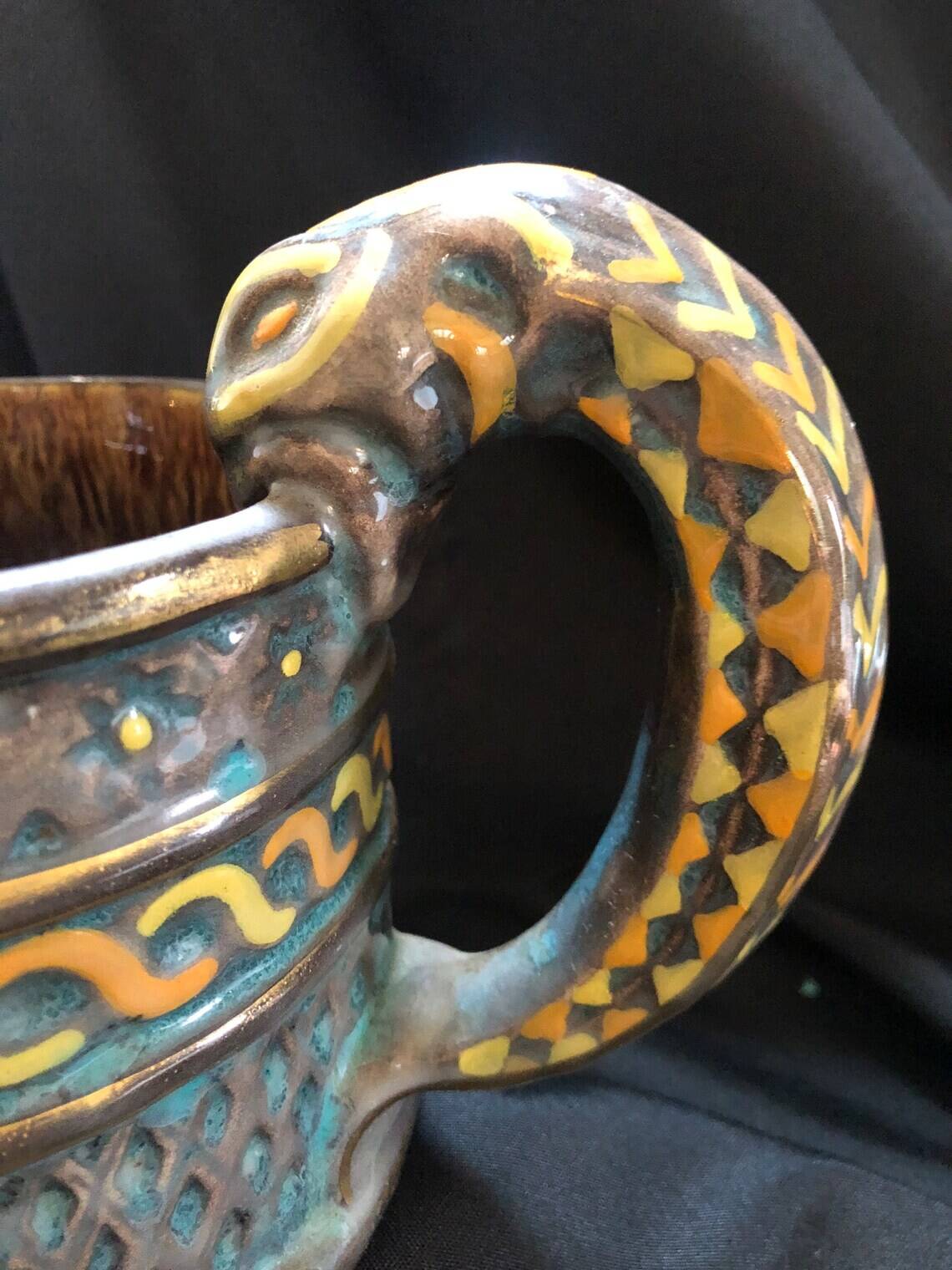 Roy Gralon pitcher by René Quillivic (1879-1969) Henriot Quimper earthenware work from the 60s