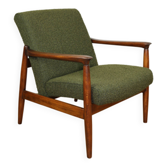 GFM-64 armchair, design by Edmund Homa from the 60s, olive green boucle - 2 pieces available