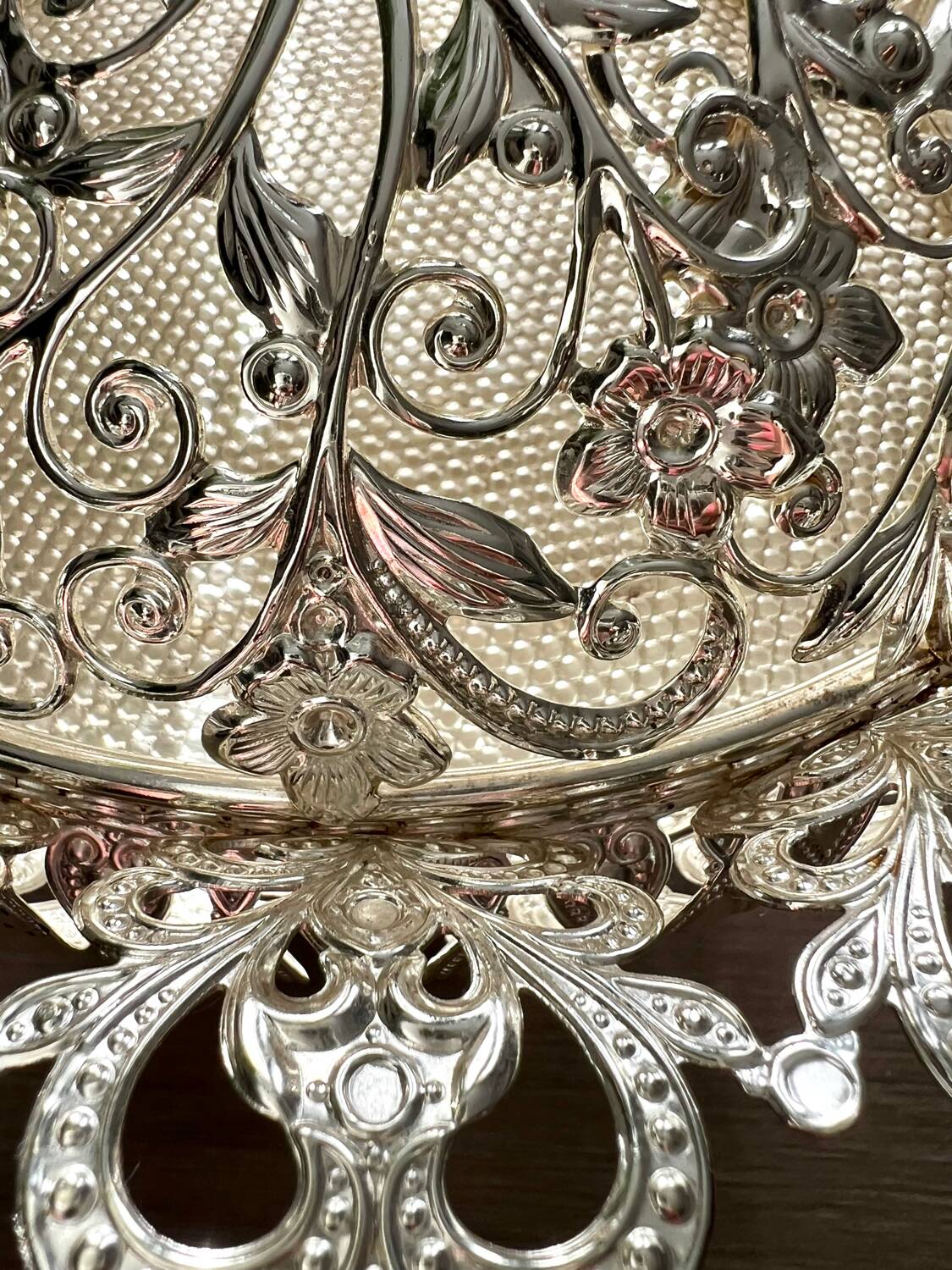 Freestanding Cake Stand