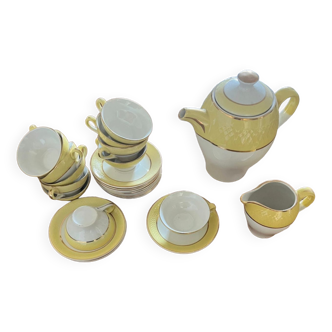 Coffee service Moulin des loups white and yellow with golden edging.