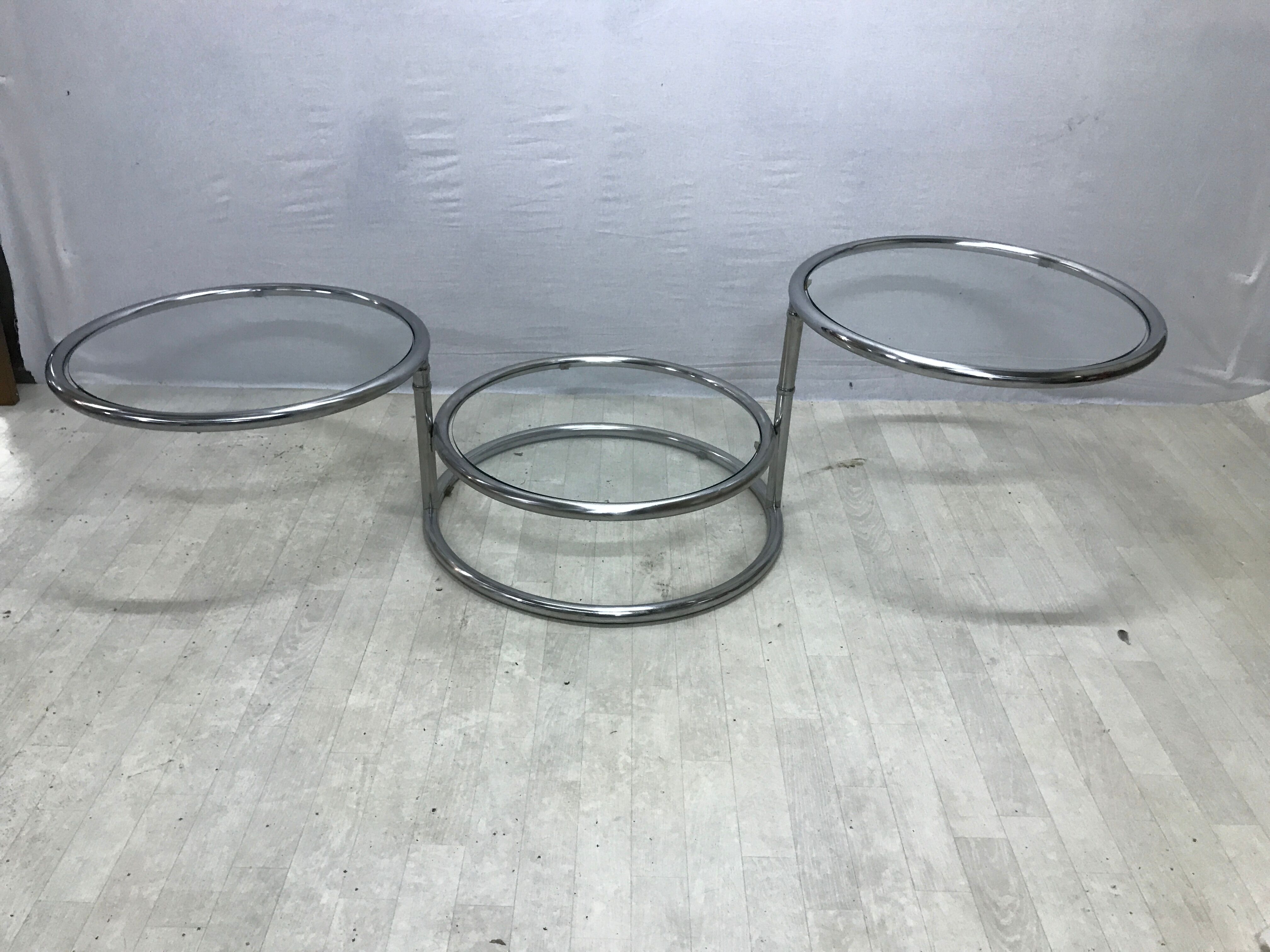 Round coffee table 3 vintage trays