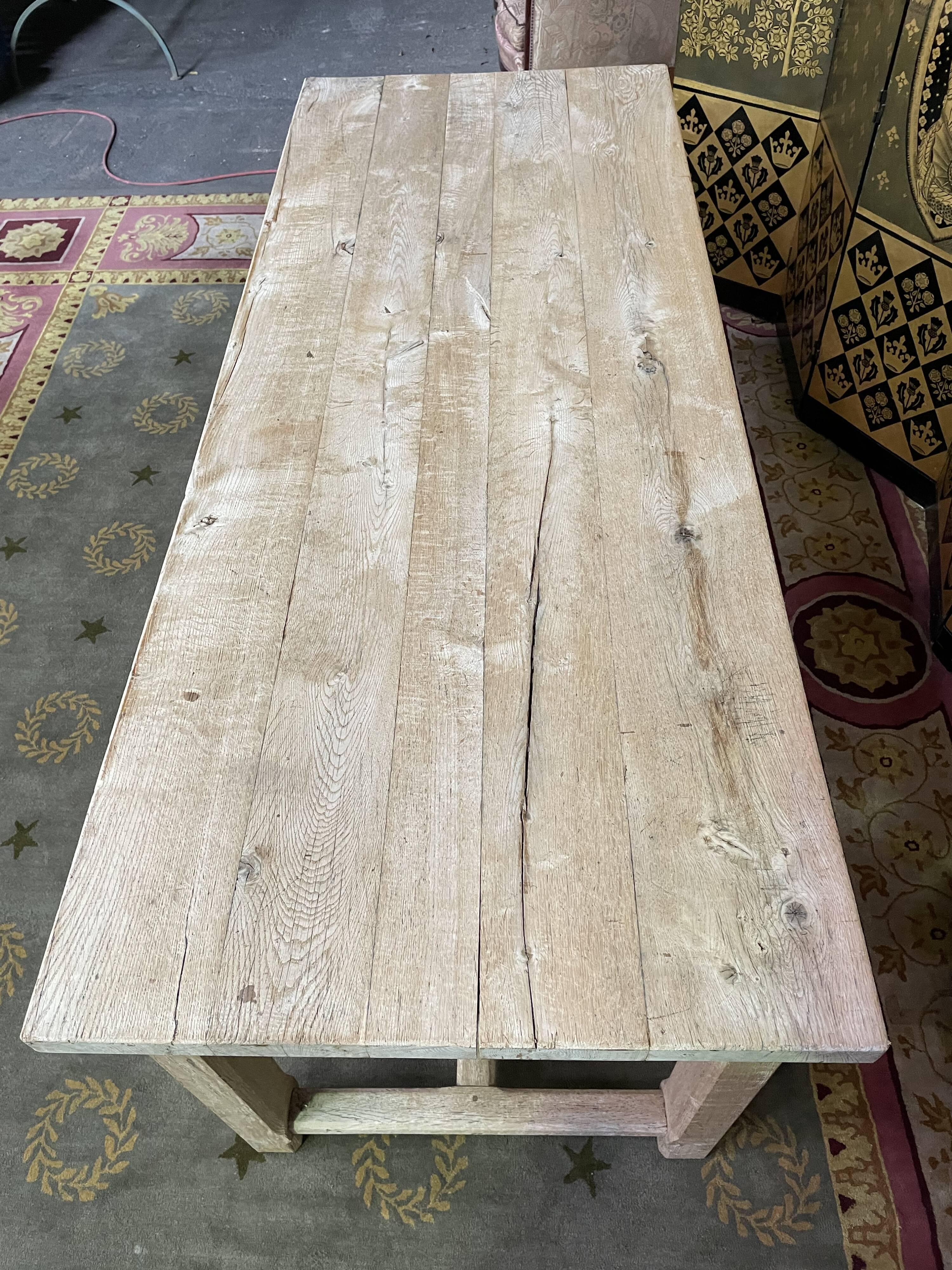 Solid oak farmhouse table with bleached aero erased interscrib