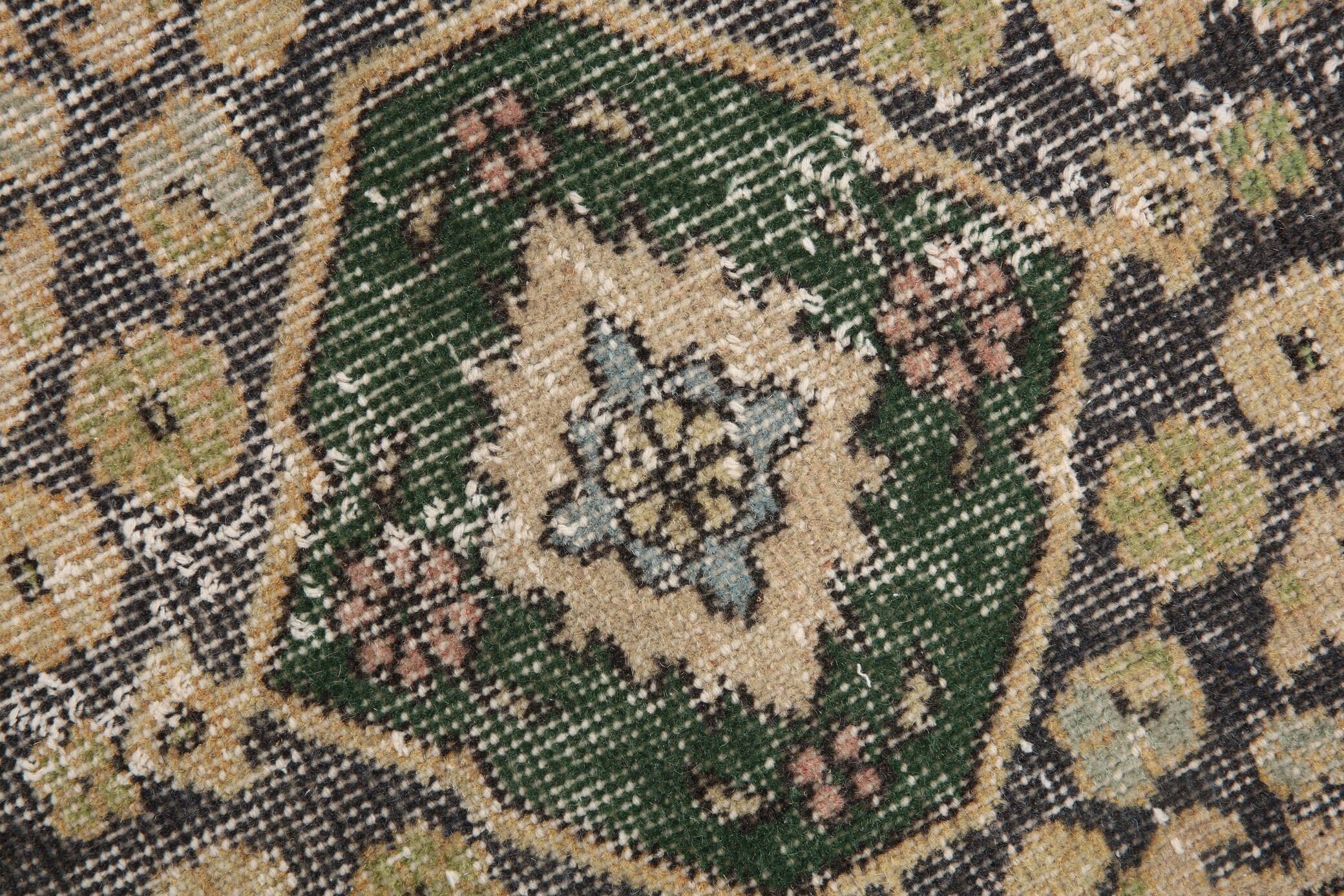 3x12 Classic Persian Runner Rug, 91x308Cm