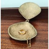 Boîte vintage en laiton en forme de coquillage