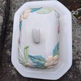 Beurrier en porcelaine fleuri