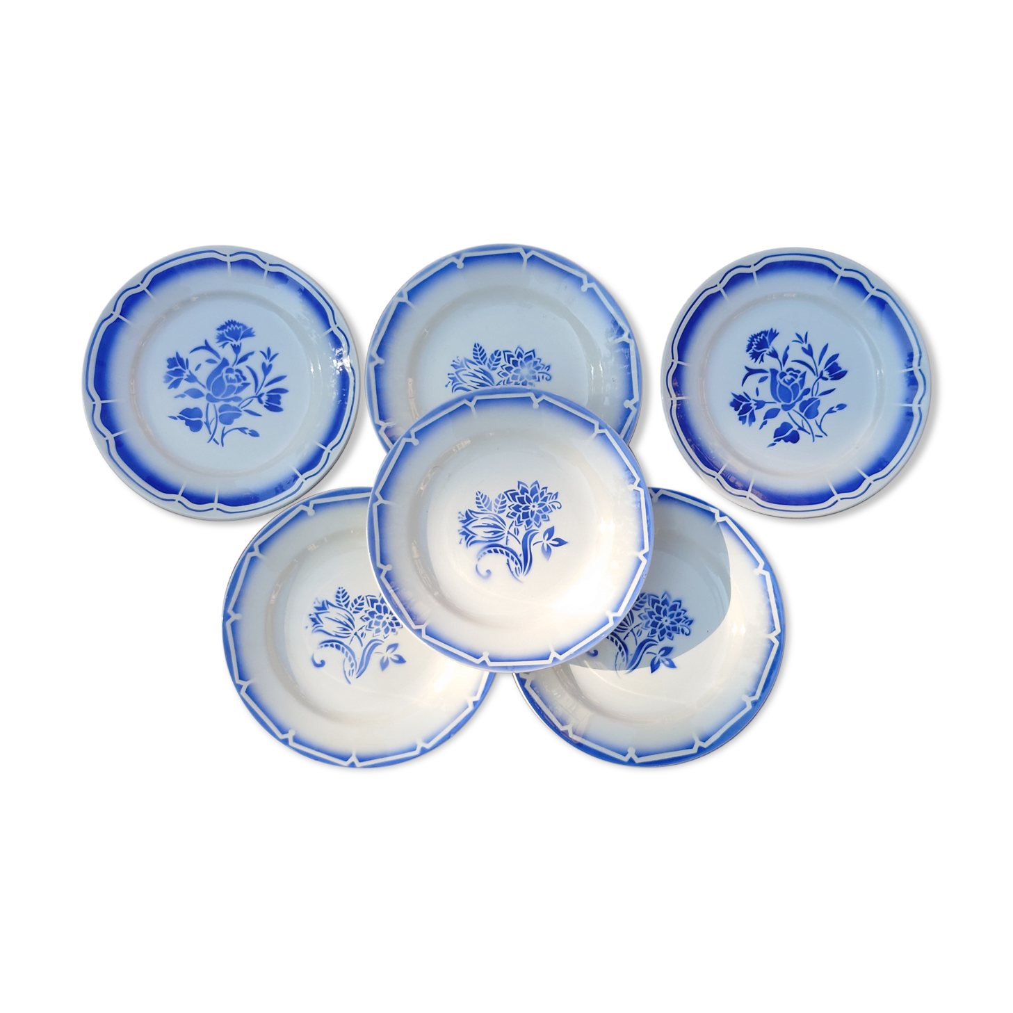 6 old blue flat plates mismatched